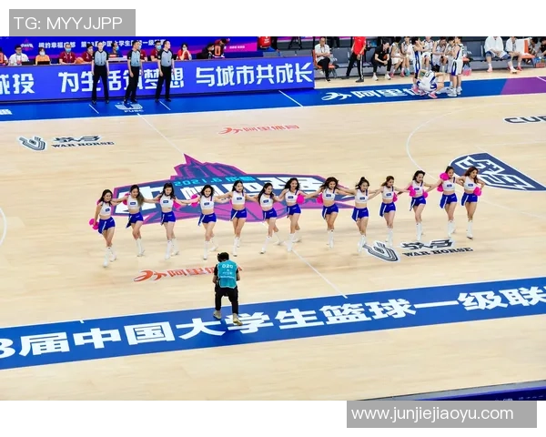 成都篮球队逆袭之路揭秘大师赛特别报道展现团队拼搏精神与荣耀时刻