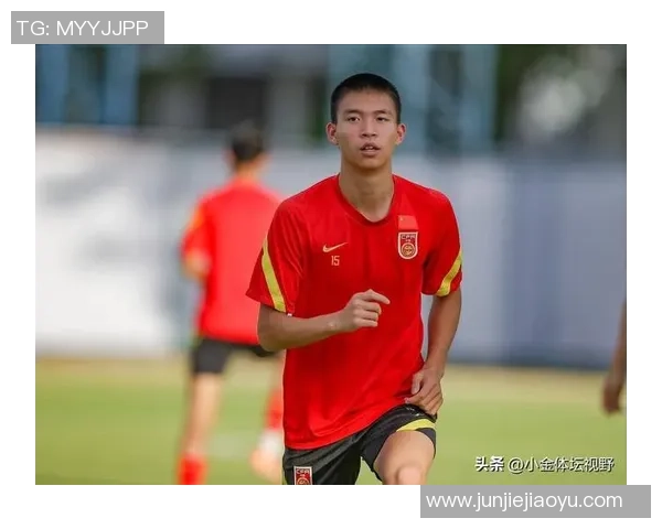 中国足球运动员身材特点分析与训练方法探讨