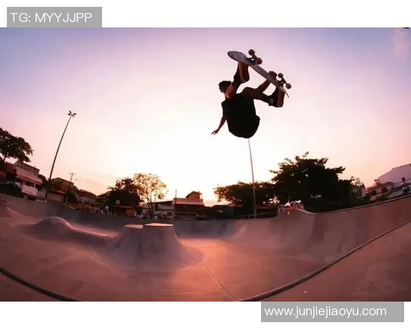 滑板新手必看:从零开始的耐力训练与技巧提升全攻略 滑板新手必看:从零开始的耐力训练与技巧提升全攻略