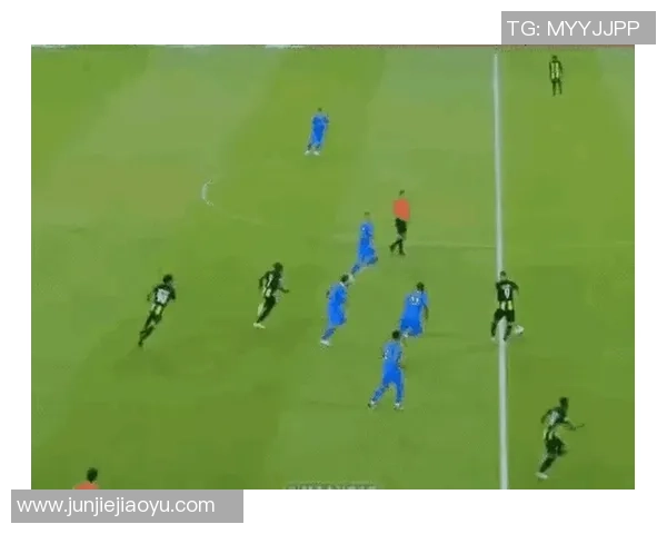 狐狸图足球带你领略绿茵场上的精彩瞬间与战术魅力 狐狸图足球带你领略绿茵场上的精彩瞬间与战术魅力